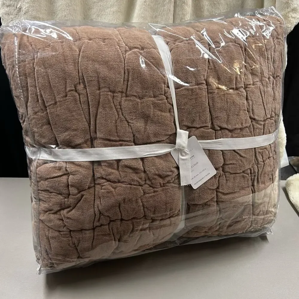 Pottery Barn Cozy Cloud Handcrafted Quilt Rosewood Pink Brown King California